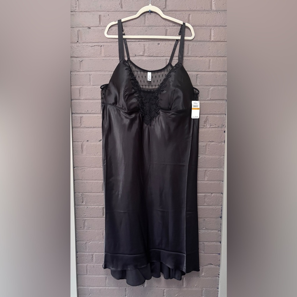 Flora Nikrooz  NWT Black Satin Nightgown 3X